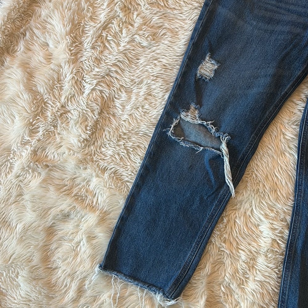 Old Navy High Rise Slouchy Straight Distressed Jeans Size 6 - Picture 5 of 14